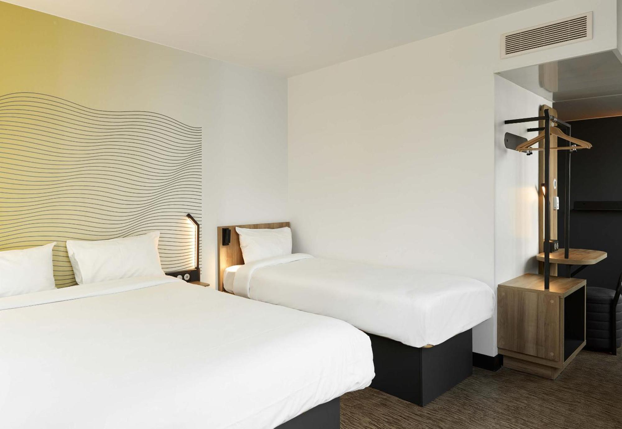 B&B Hotel Massy Gare Tgv エクステリア 写真