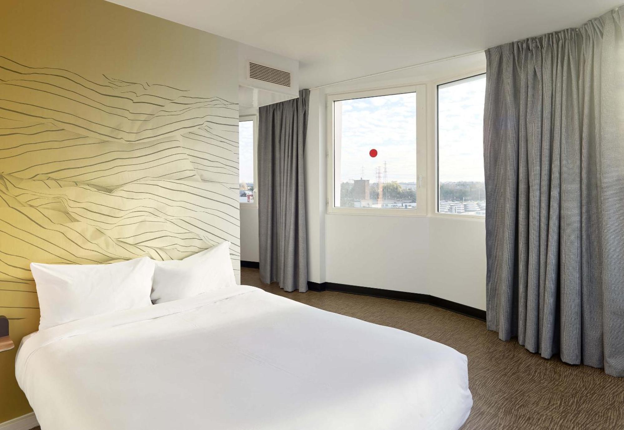 B&B Hotel Massy Gare Tgv エクステリア 写真