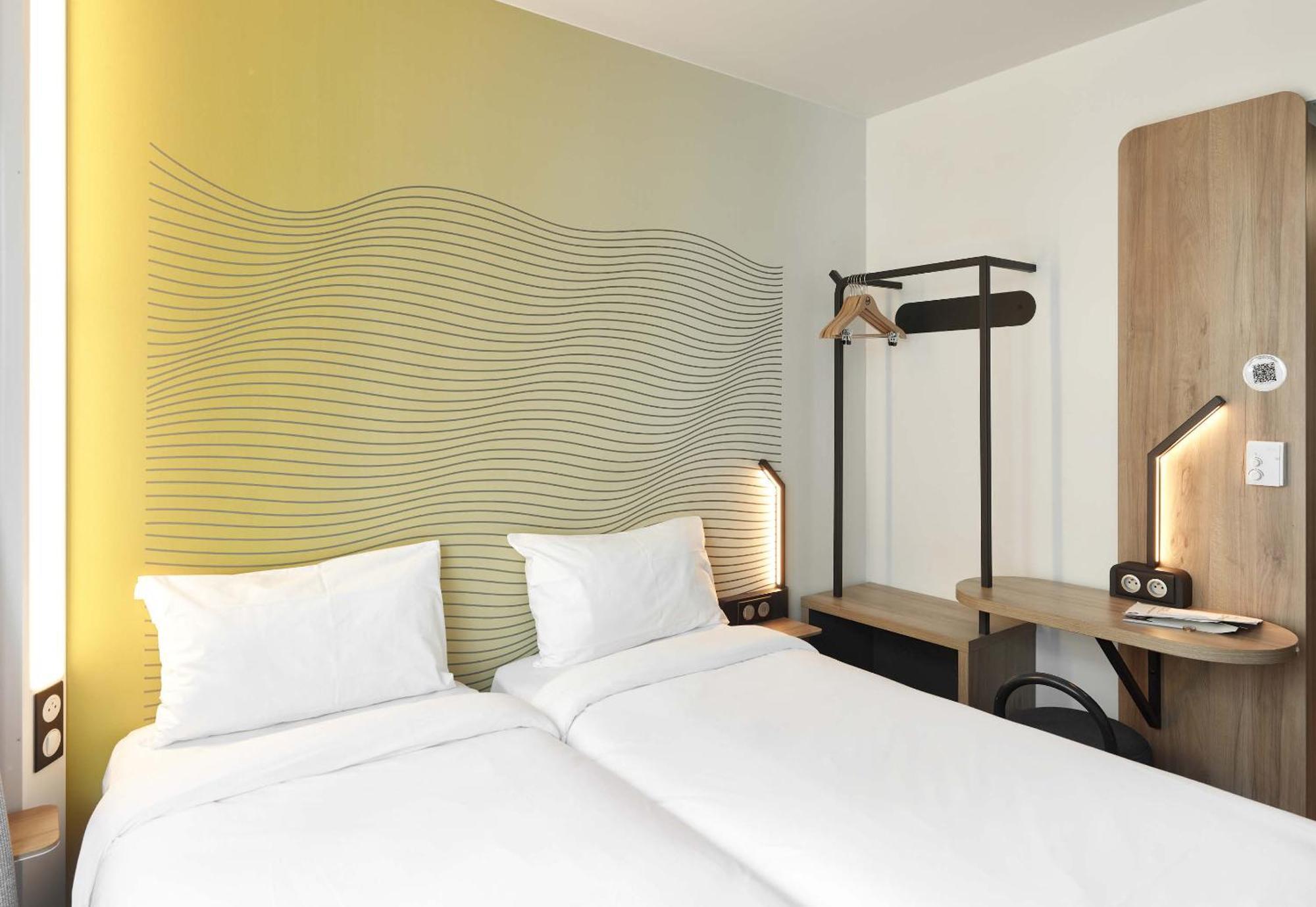 B&B Hotel Massy Gare Tgv エクステリア 写真